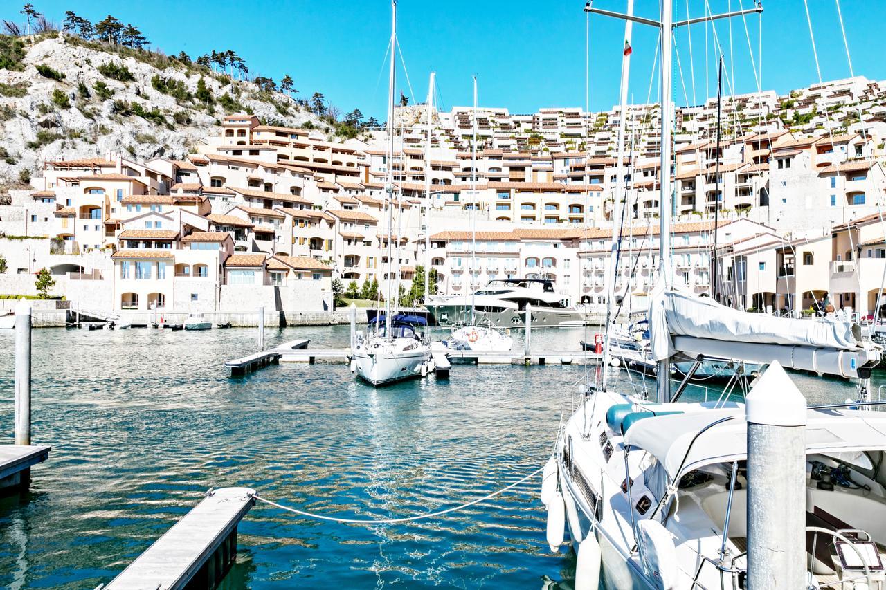 Portopiccolo Avolare Apartments In Panoramic Terrasses - Beach Included Sistiana Exterior foto